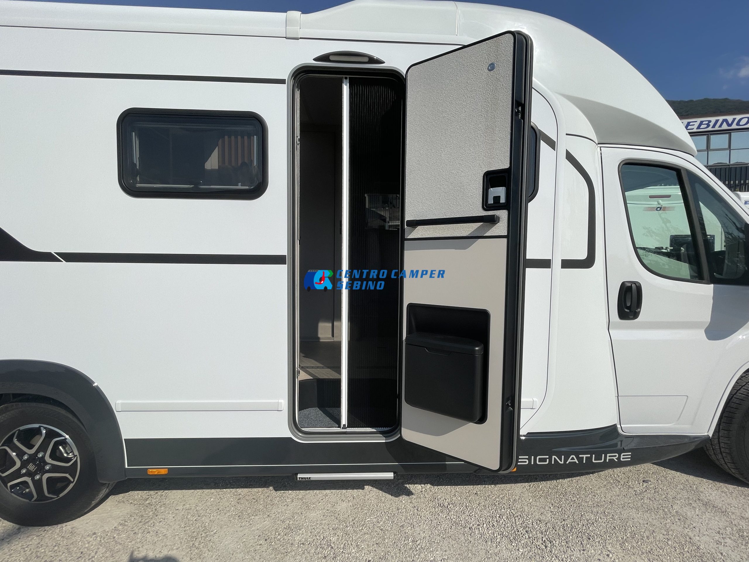 SIGNATURE SFT 7.1 BÜRSTNER / Camper - immagine 8