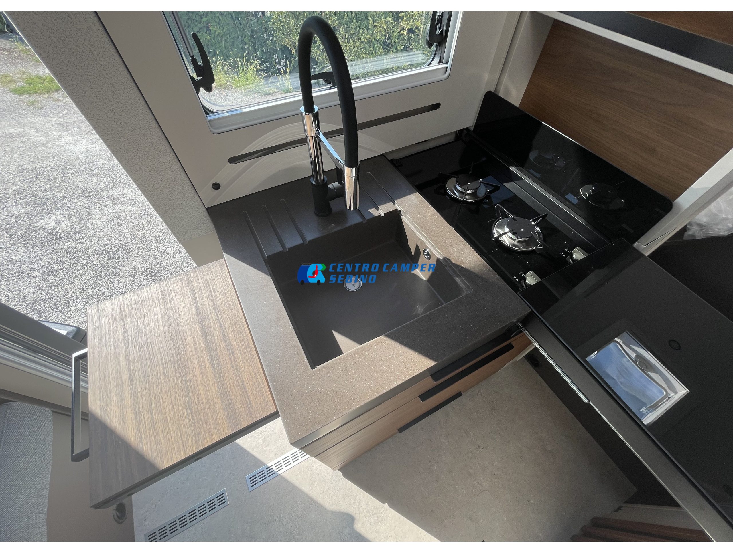 SIGNATURE SFT 7.1 BÜRSTNER / Camper - immagine 16