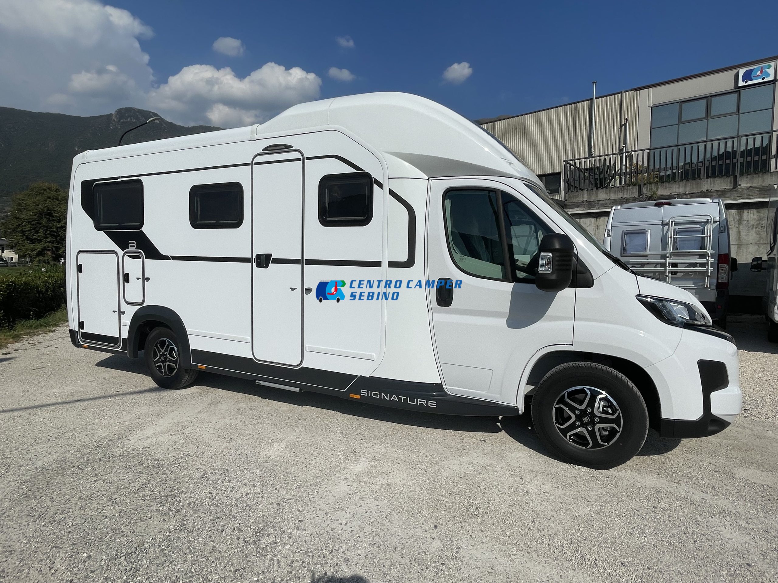 SIGNATURE SFT 7.1 BÜRSTNER / Camper - immagine 6